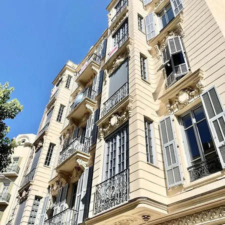 דירה Carre Dorelegant 2 Br *