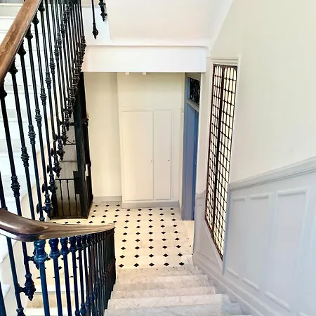 Carre Dorelegant 2 Br