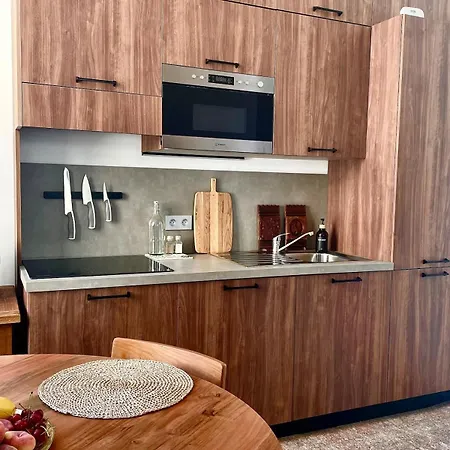 Carre Dorelegant 2 Br דירה *